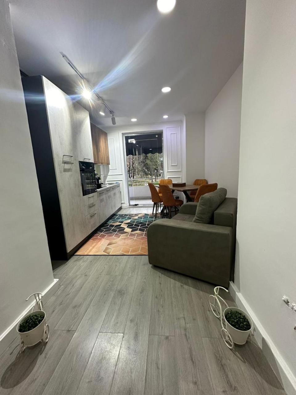 Park View Central Apartment Τίρανα Εξωτερικό φωτογραφία
